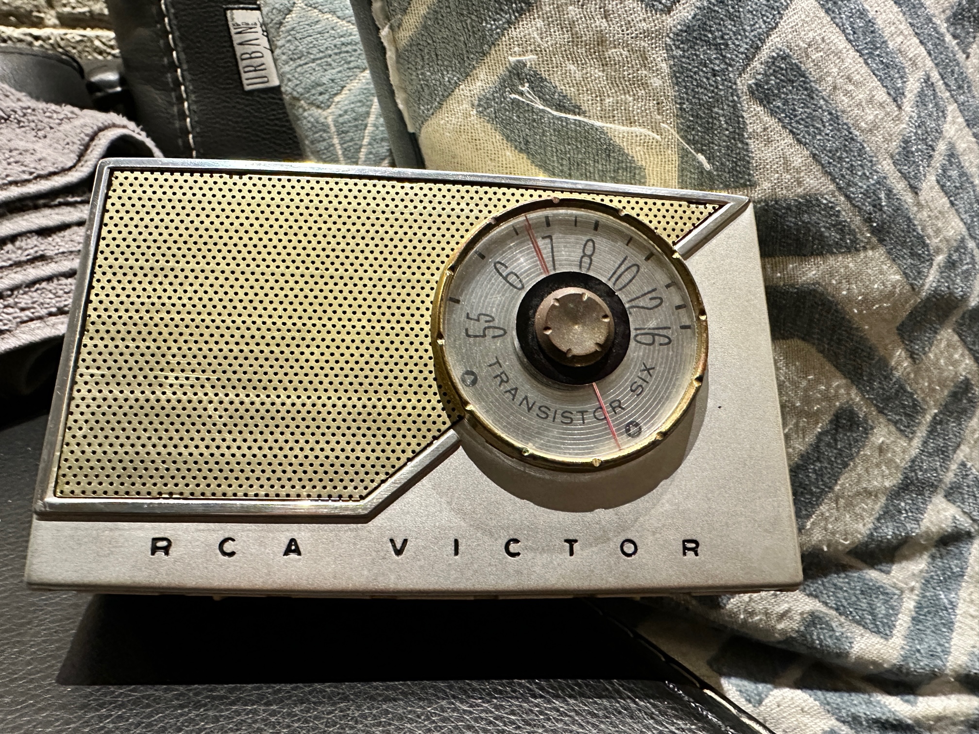 1956 RCA Victor 8 BT 9 E